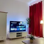 Cozy One Bedroom Apartment In Vienna